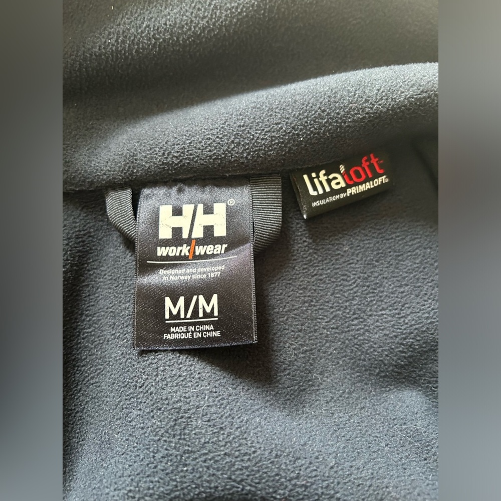 HELLY HANSEN - elegant yet casual, a great look for any occasion - Picture 6 of 12